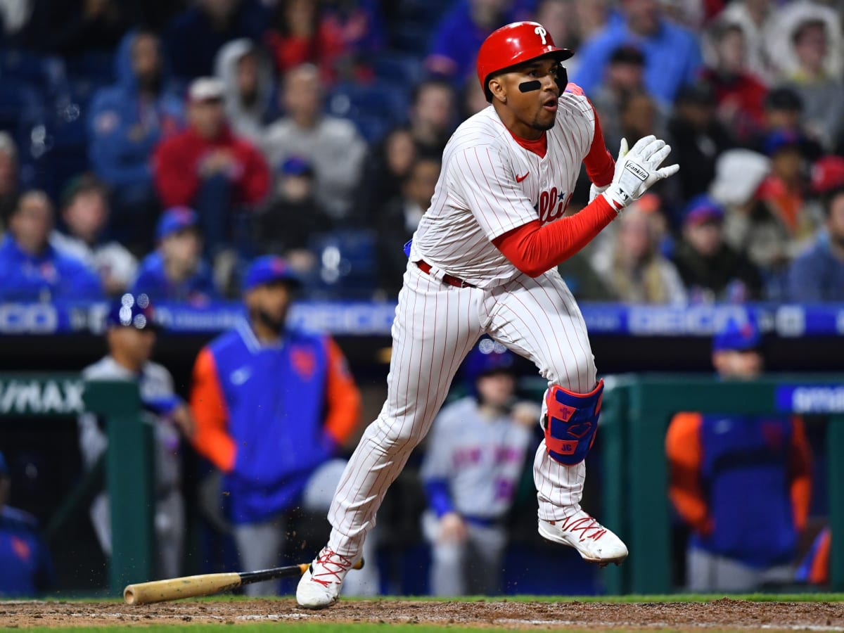 Johan Camargo working torwards Phillies third base job