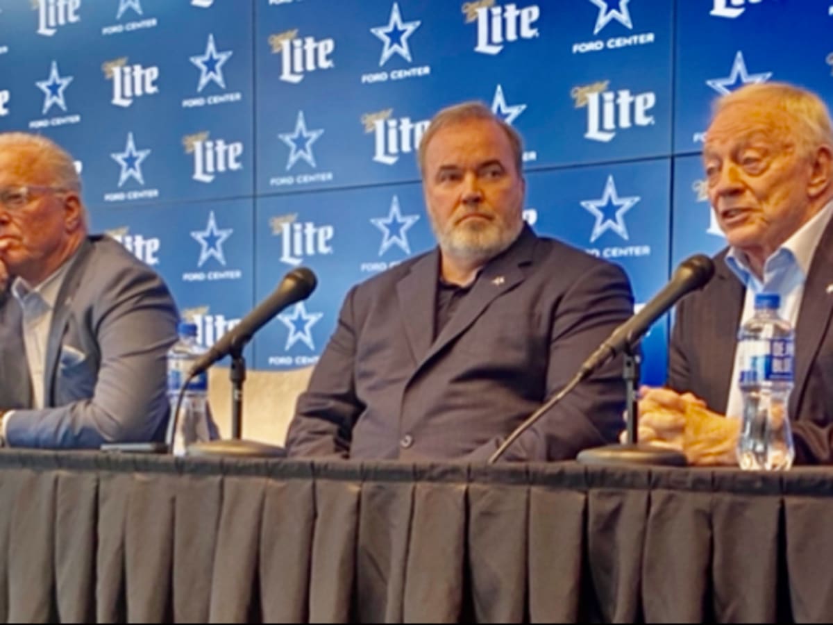 Jerry Jones offered sneak peek at Cowboys' draft board — here's what it  (may have) said