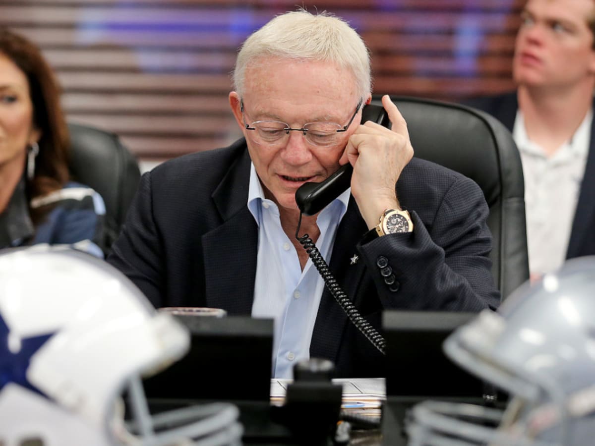 Dallas Cowboys: Jerry Jones opens door for NFL draft trade