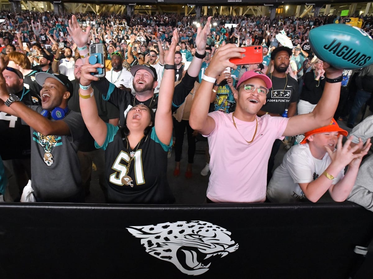 Jacksonville Jaguars - With the first pick in the 2022 NFL Draft