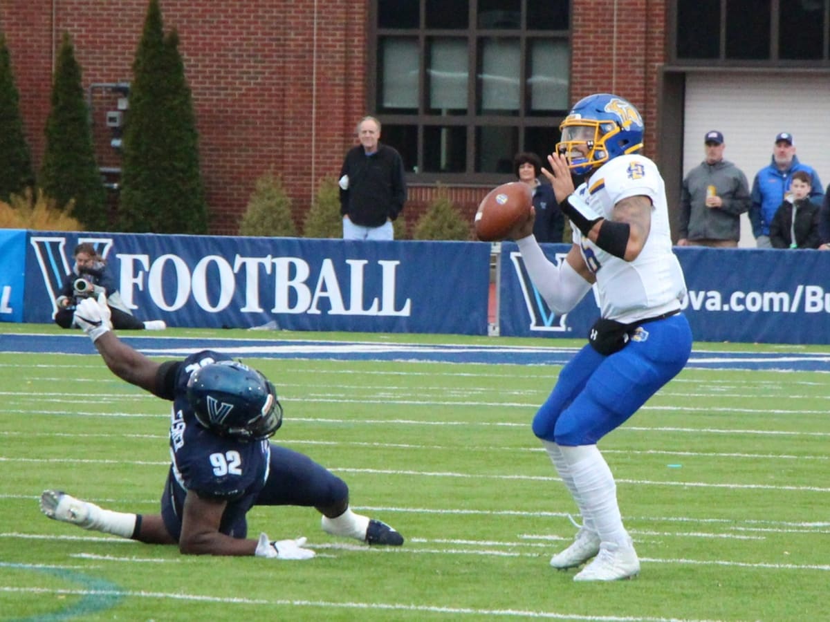 Pittsburgh Steelers select South Dakota State quarterback Chris Oladokun in  7th-round