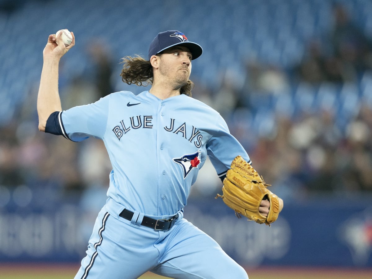 Blue Jays pitchers flirt with no-hitter