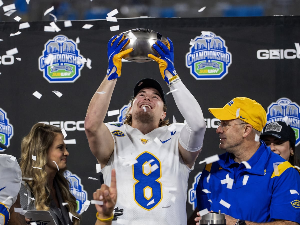 After a hectic week, Pitt's Kenny Pickett wants to appreciate awards  weekend