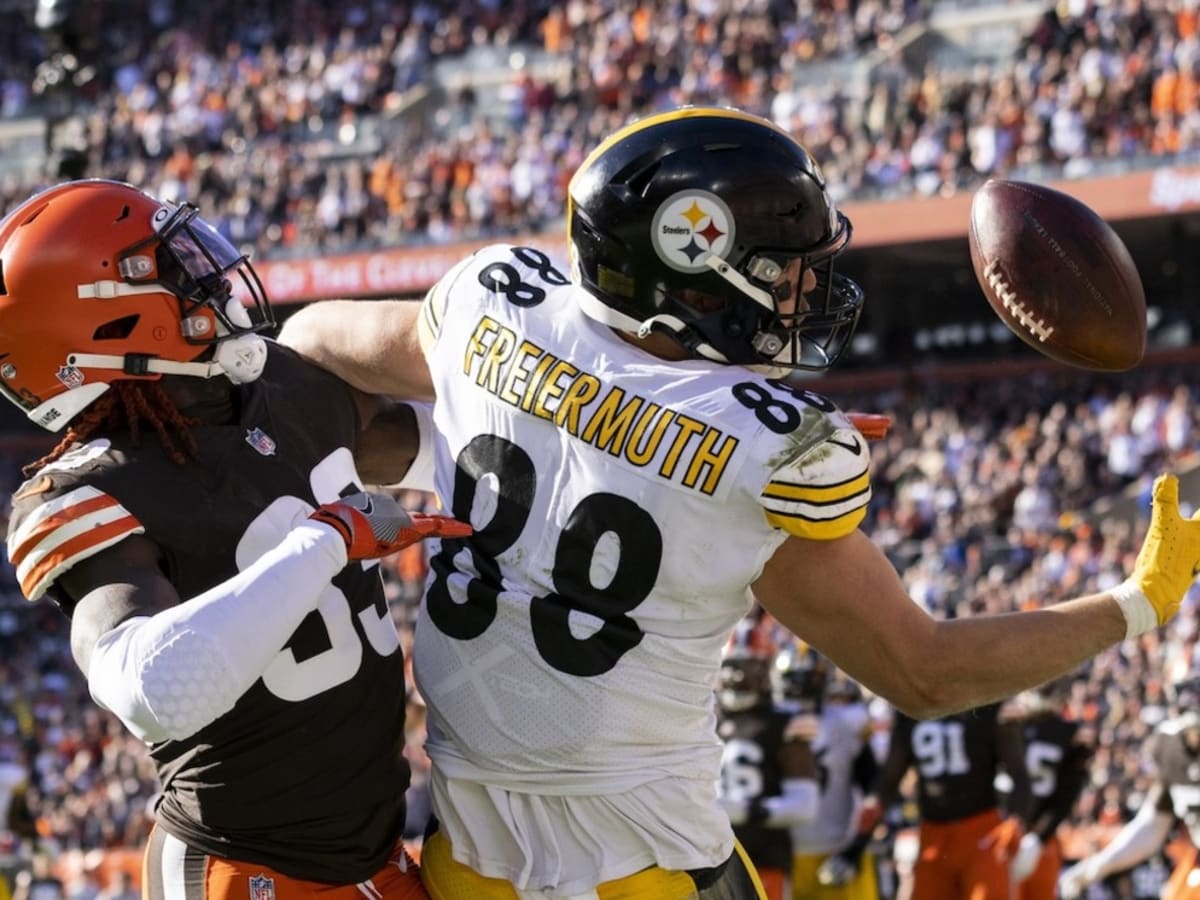 NFL - NEXT UP: Pittsburgh Steelers vs. Cleveland Browns on TNF! #PITvsCLE —  Thursday 8:15pm ET on Prime Video Also available on NFL+ bit.ly/3cHACOr