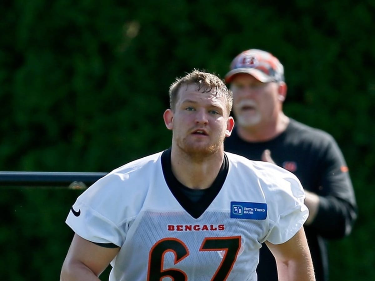 Cordell Volson of the Cincinnati Bengals stands in the huddle