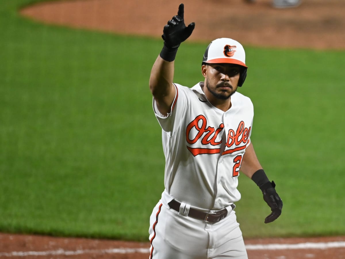 Anthony Santander's 'superhero' catch and monster home runs cap