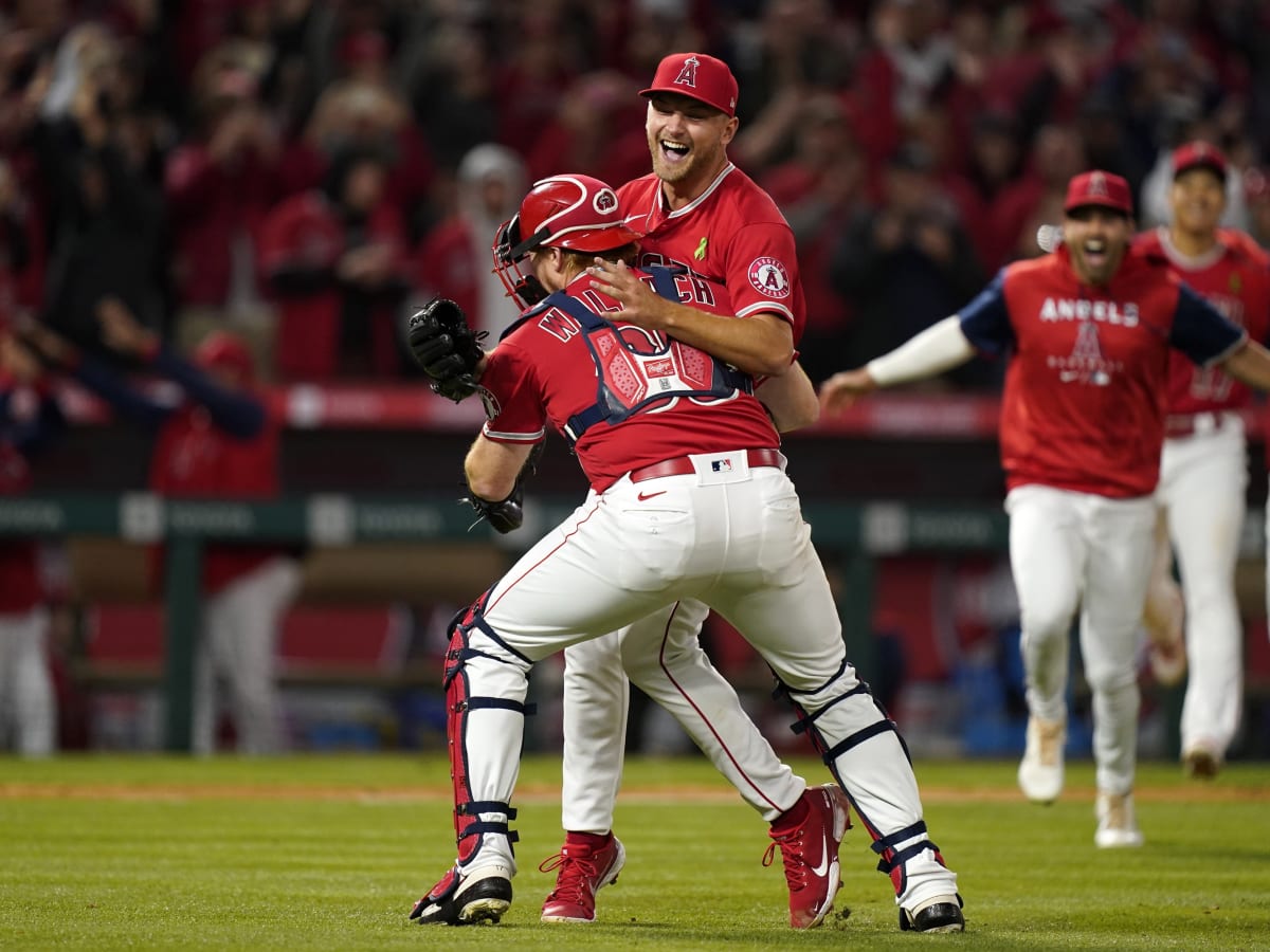 Injured Bryce Harper Named Starting National League Designated