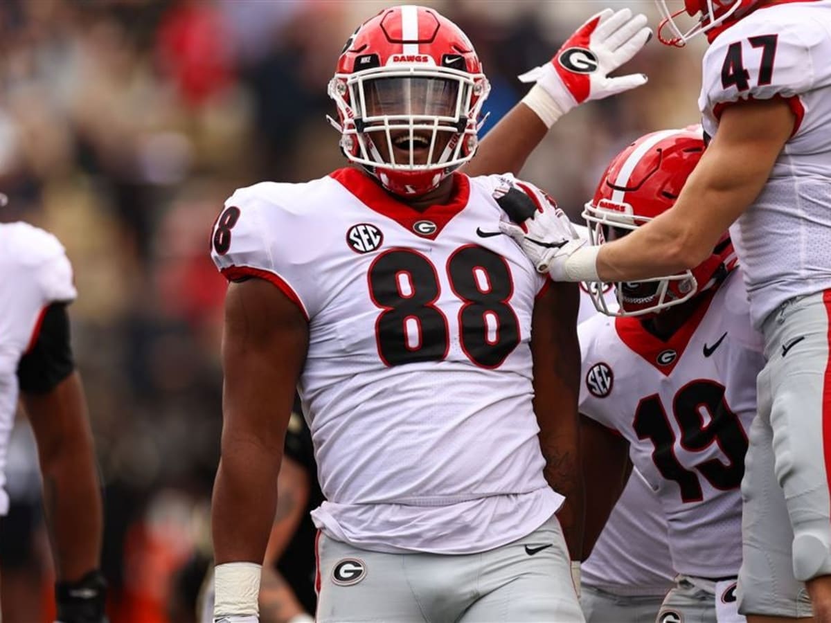 Watch: Georgia football team erupts to Jalen Carter pick in NFL draft