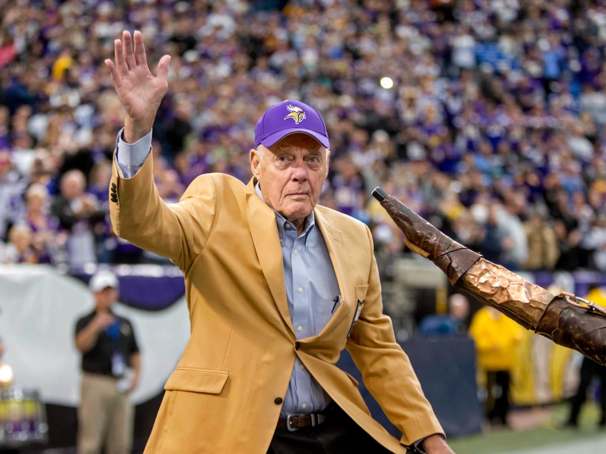 Minnesota Vikings - Under head coach Bud Grant, the Vikings took pride in  showing respect to the Flag by standing at attention during the National  Anthem. Grant deemed it so important that