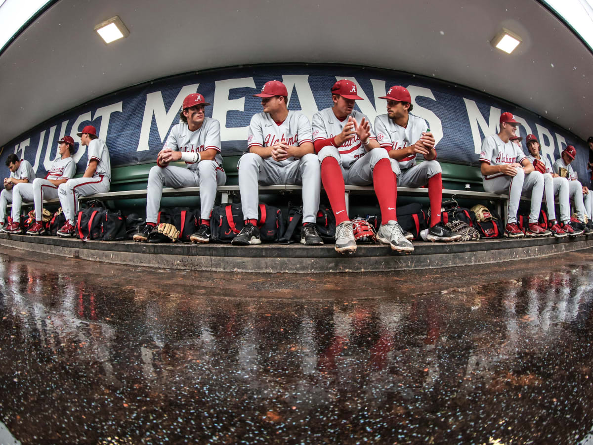 Alabama Baseball Rolls Over Boston College, Advances to Super Regional for  First Time Since 2010 - Sports Illustrated Alabama Crimson Tide News,  Analysis and More