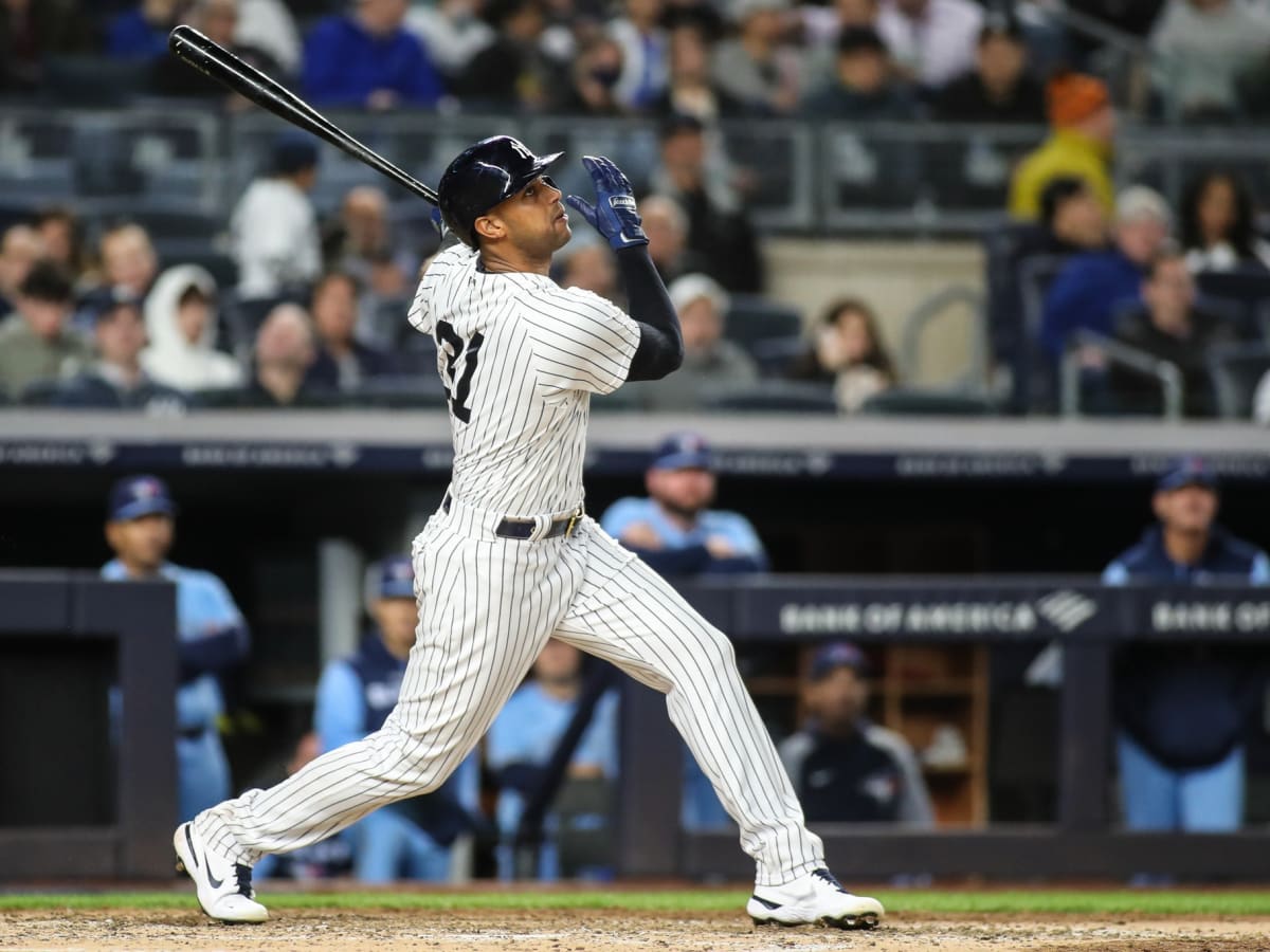 Yankees News: Aaron Hicks Placed on IL After Suffering Wrist