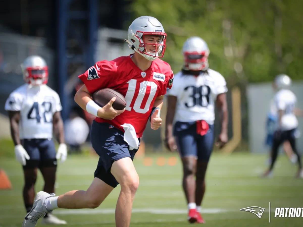 Patriots Coach Downplays Rookie Receiver's Training Camp Emergence