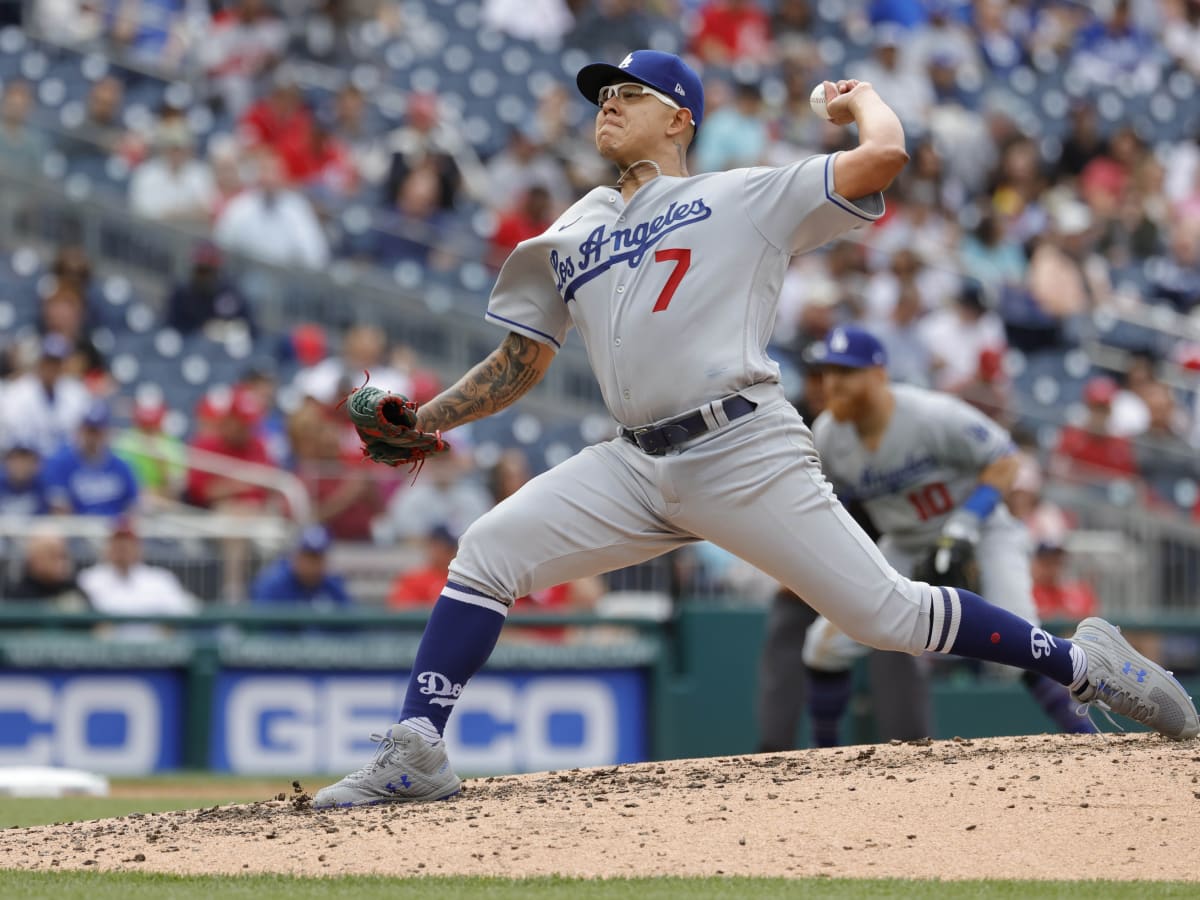 Julio Urías strikes out 12 as Dodgers win eighth straight