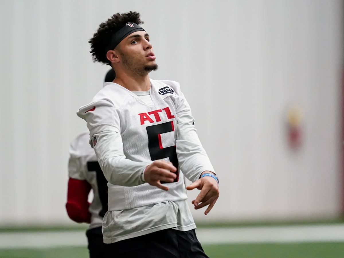 What's Atlanta Falcons' Biggest Weakness Going Into NFL Season? - Sports  Illustrated Atlanta Falcons News, Analysis and More