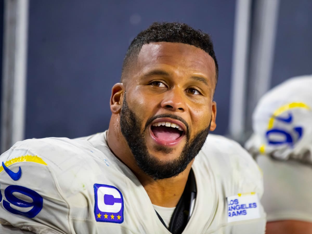 NFL Writer Proposes Major Blockbuster Aaron Donald To Eagles Trade