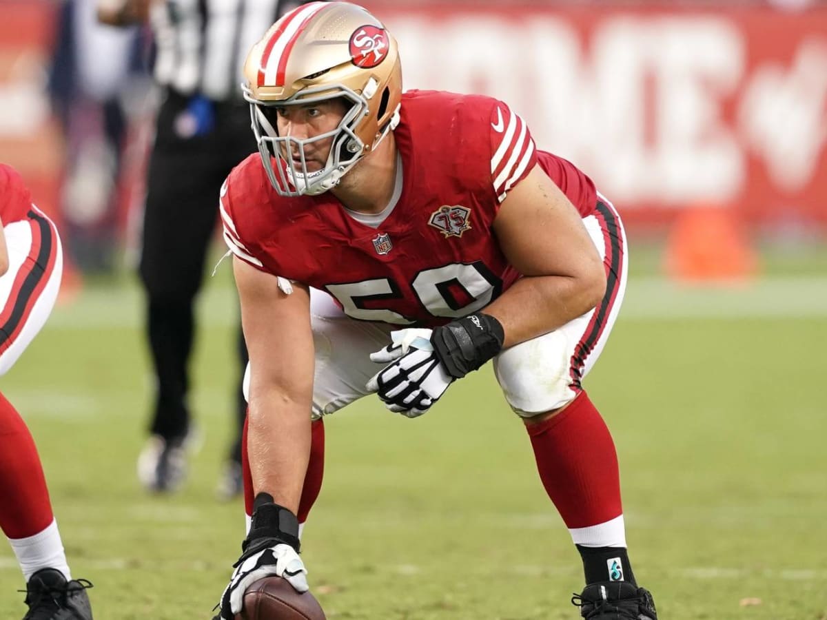 49ers C Alex Mack Has Two Noteworthy Features: Weird Helmet, Sweating -  Sports Illustrated Cal Bears News, Analysis and More