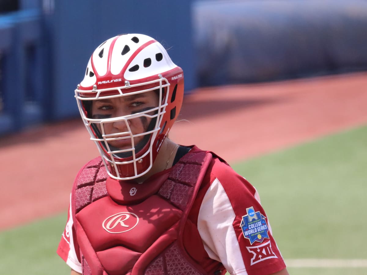 Why Oklahoma Catcher Kinzie Hansen is on a 'Mission' After Making Her  Season Debut - Sports Illustrated Oklahoma Sooners News, Analysis and More