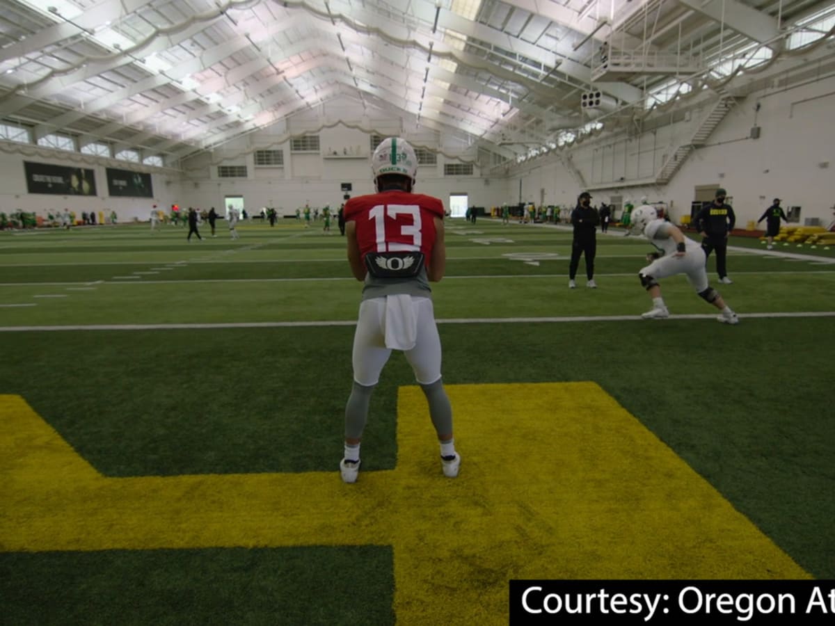 First Look Oregon Ducks Spring Football 21 Sports Illustrated Oregon Ducks News Analysis And More