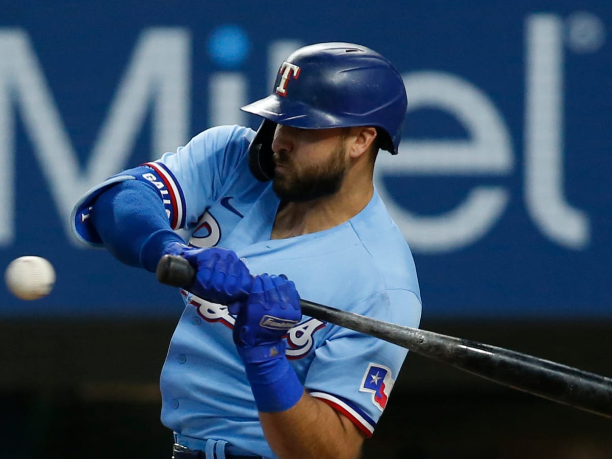 Calmer Gallo helps Rangers with more than homers
