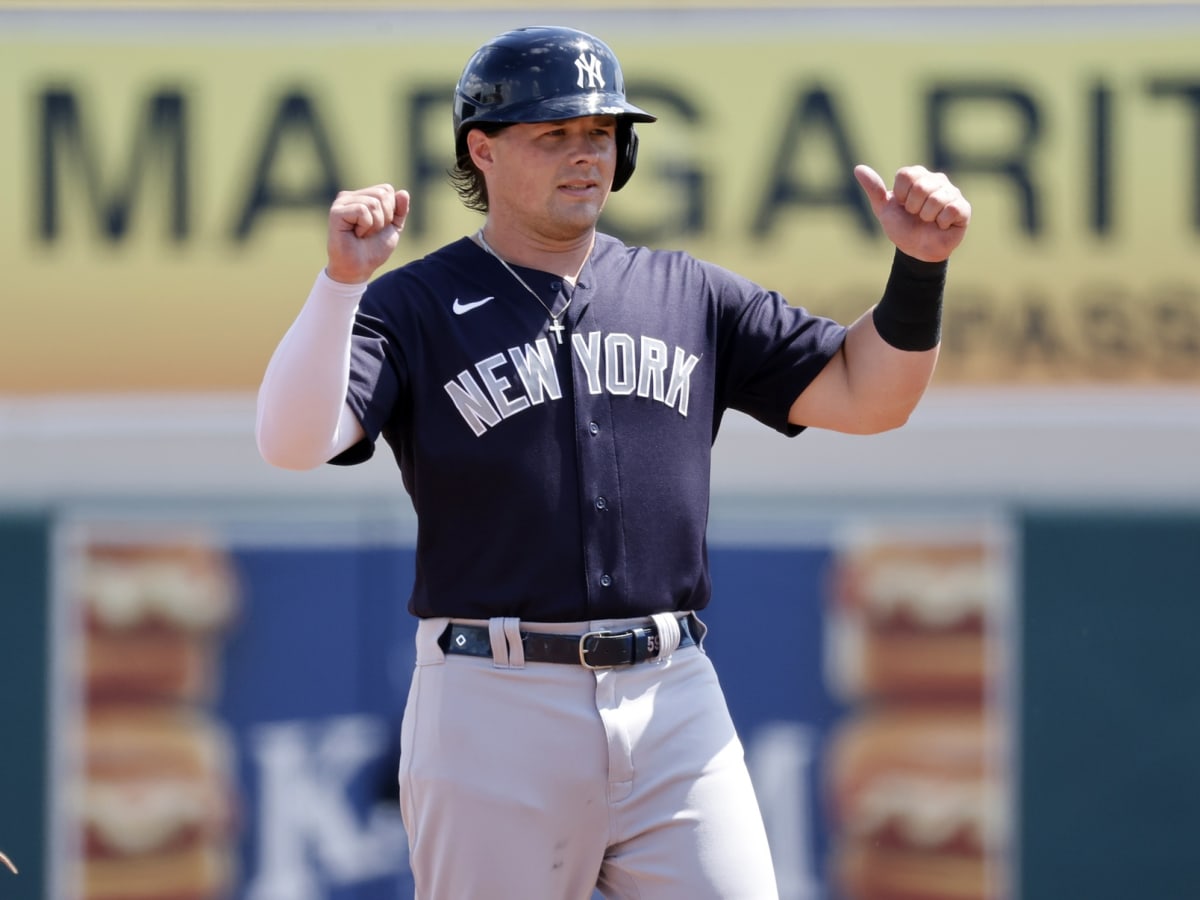 Luke Voit injury: Yankees first baseman has partial meniscus tear - Sports  Illustrated