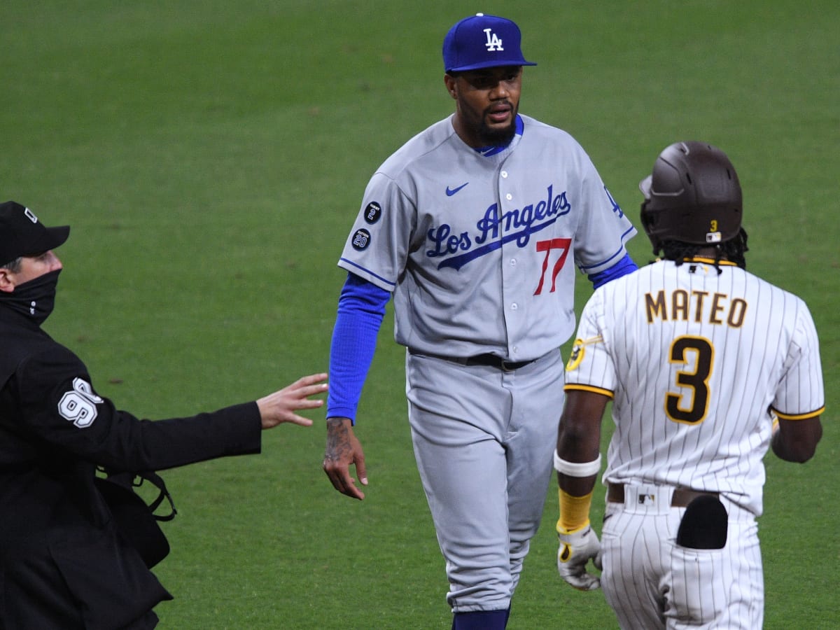 Padres hold off Dodgers 3-2 in resumption of SoCal rivalry