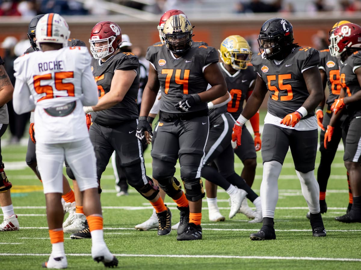 Jaylon Moore - Offensive Guard Western Michigan Broncos Scouting Report -  Visit NFL Draft on Sports Illustrated, the latest news coverage, with  rankings for NFL Draft prospects, College Football, Dynasty and Devy