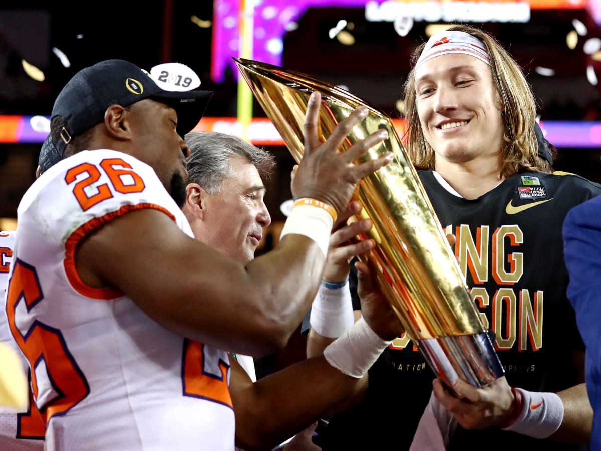 Trevor Lawrence following in footsteps of Hall of Famer Troy Aikman