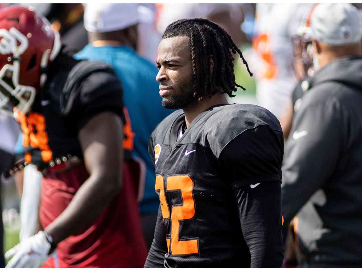 New Pittsburgh Steeler Najee Harris Hosts Draft Party at Homeless Shelter  Where He Once Lived