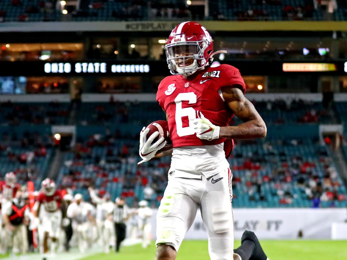 NFL Draft: Philadelphia Eagles pick DeVonta Smith, Alabama Heisman Trophy  winner, after Dallas Cowboys trade