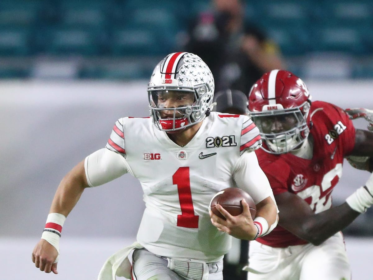 Justin Fields gives the Bears' coach and GM a second chance - Sports  Illustrated