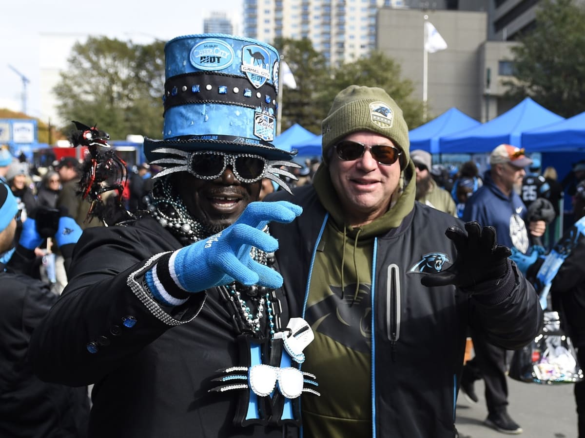 Carolina Panthers require masks indoors at Bank of America Stadium, 2021-08-19