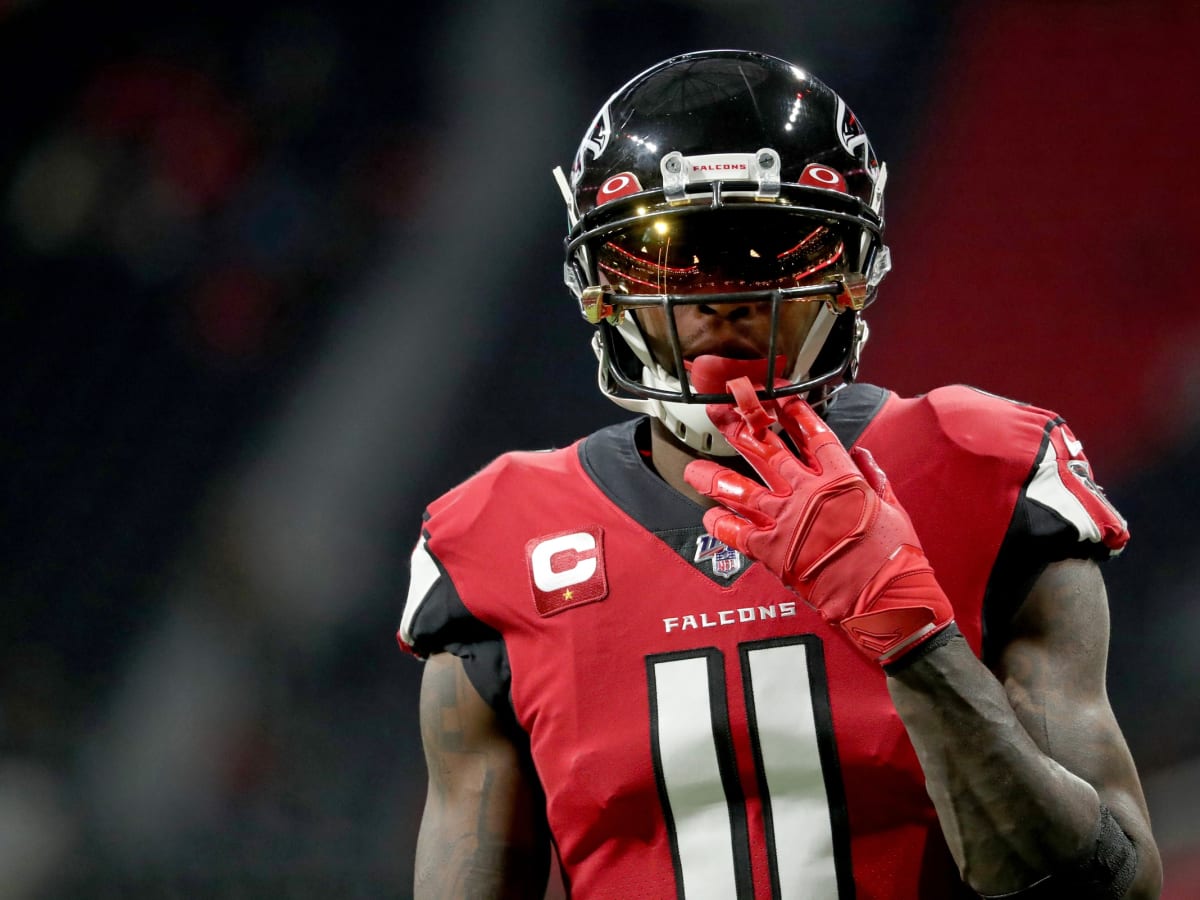 East Rutherford, New Jersey, USA. 1st Nov, 2017. Falcons' wide receiver  Julio Jones (11) during warm ups prior to NFL action between the Atlanta  Falcons and the New York Jets at MetLife