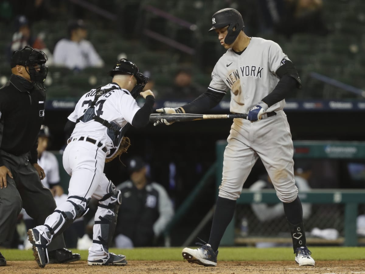 MLB Playoffs: Yankees' offense reaches new lows, falls behind