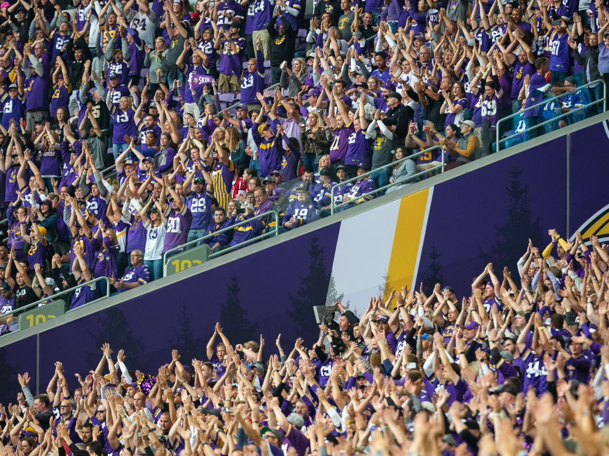 Minnesota Vikings hike season ticket prices for TCF Bank Stadium