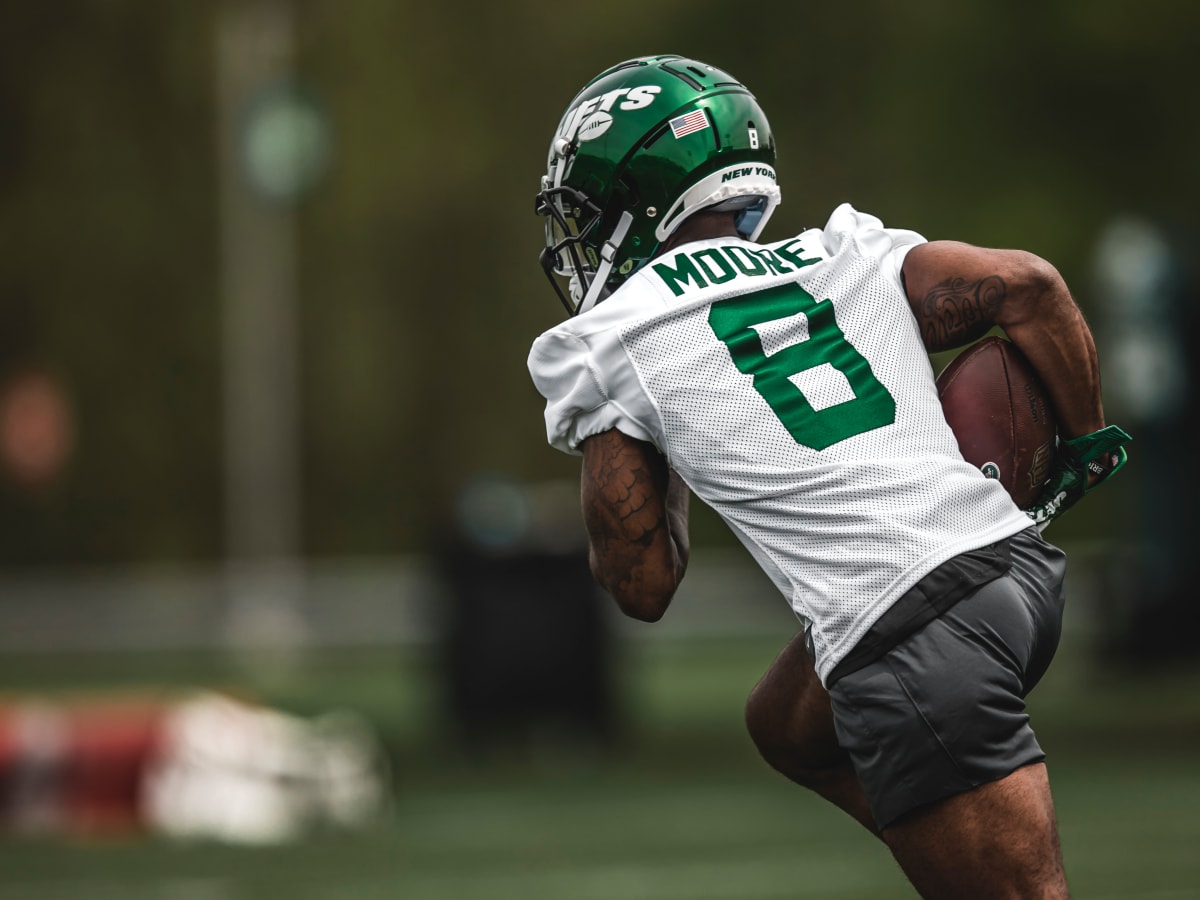 When the Jets' Elijah Moore sees himself, he sees the best rookie wide  receiver in the NFL - The Athletic