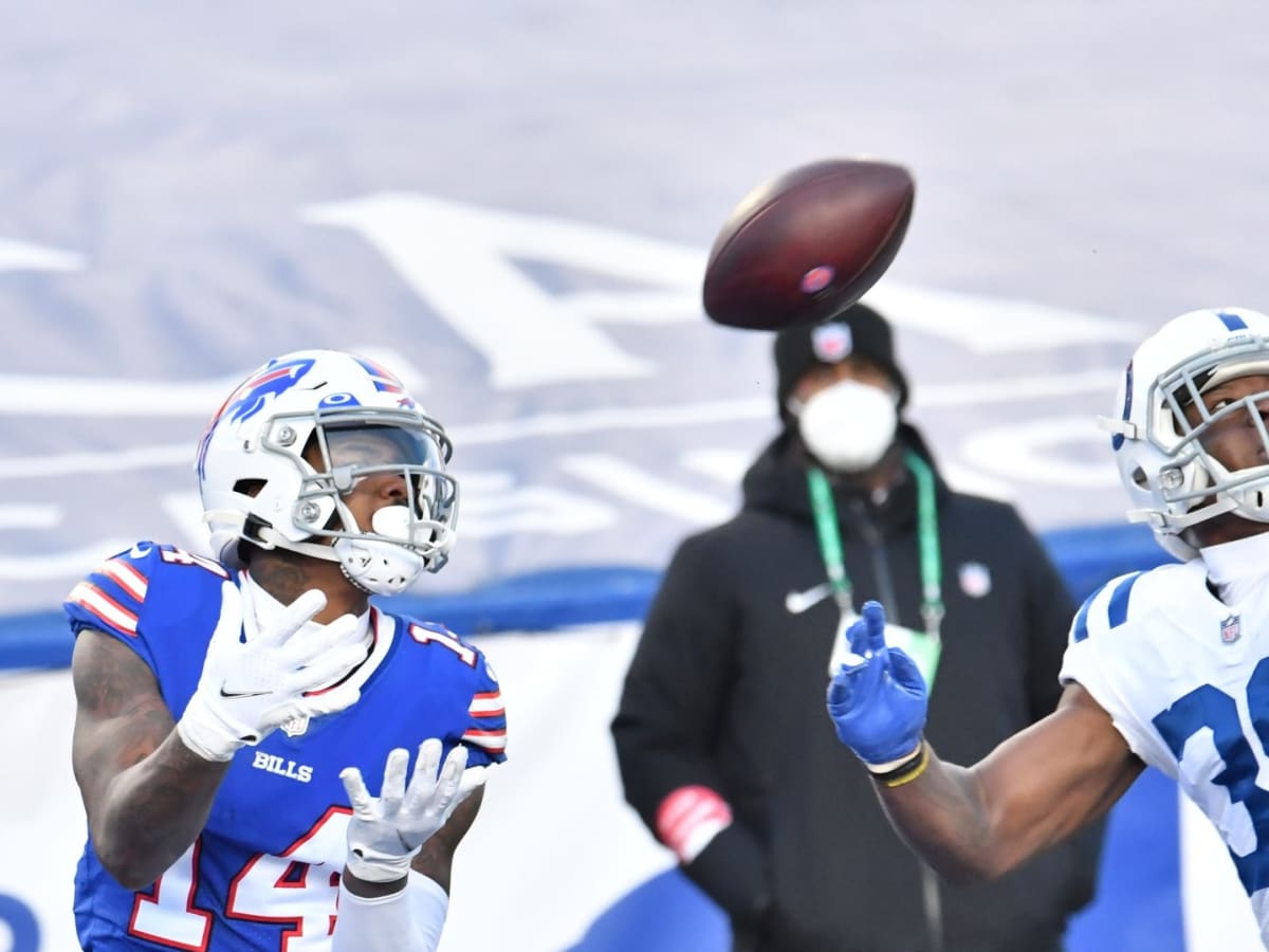 Buffalo Bills' Emmanuel Sanders on Stefon Diggs: 'He's a dog'