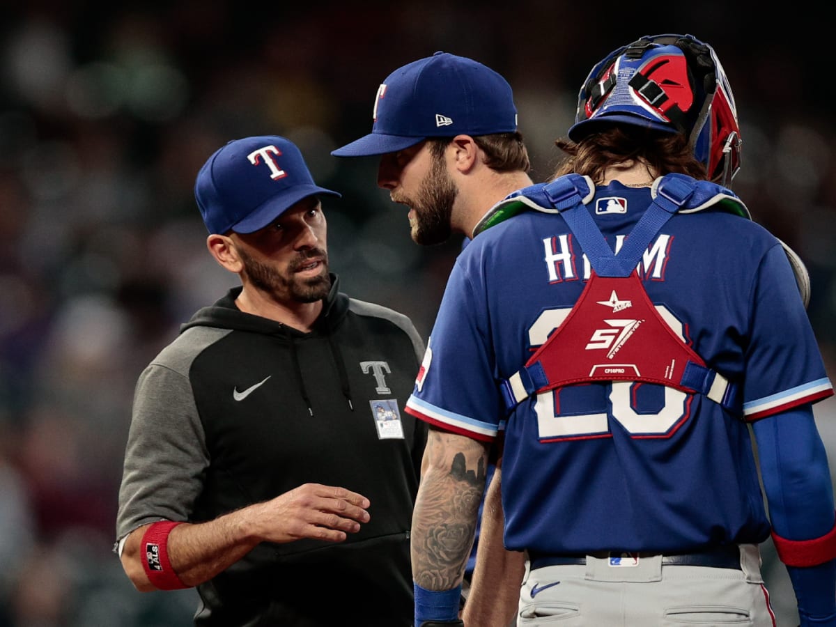 It Was a Joke': Texas Rangers Manager Chris Woodward Plays Down Jab at  Yankee Stadium - Sports Illustrated Texas Rangers News, Analysis and More