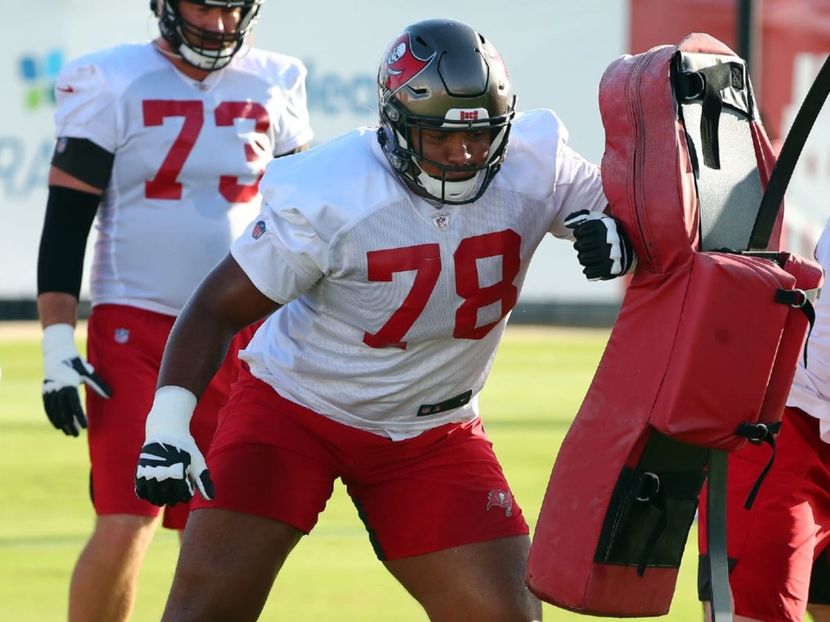 Buccaneers' Tristan Wirfs receives praise from top NFL pass rusher