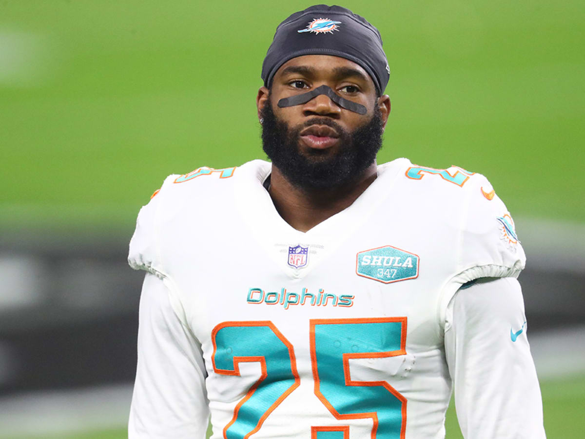 Dolphins' Xavien Howard calls out Broncos for Russell Wilson decision