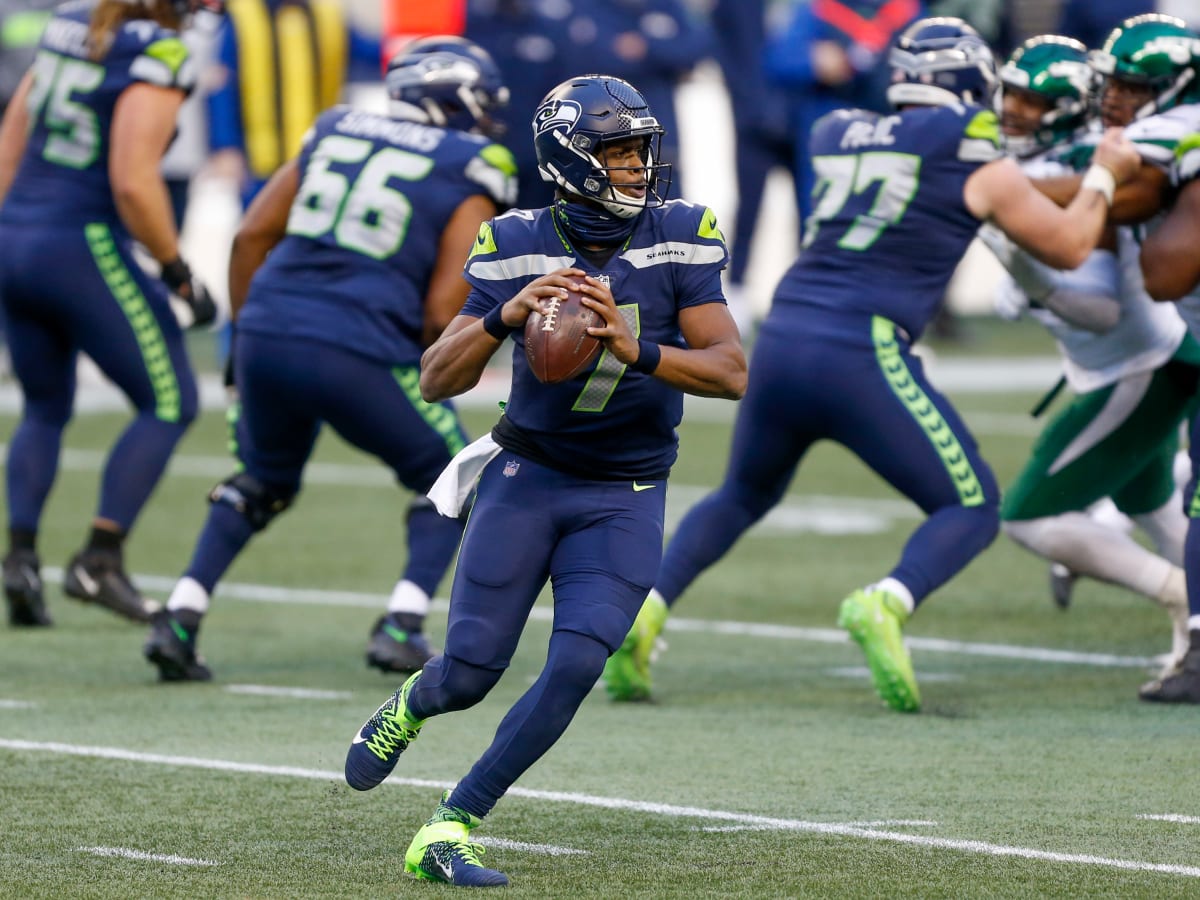 Seattle Seahawks: Geno Smith adds depth for worst case scenario