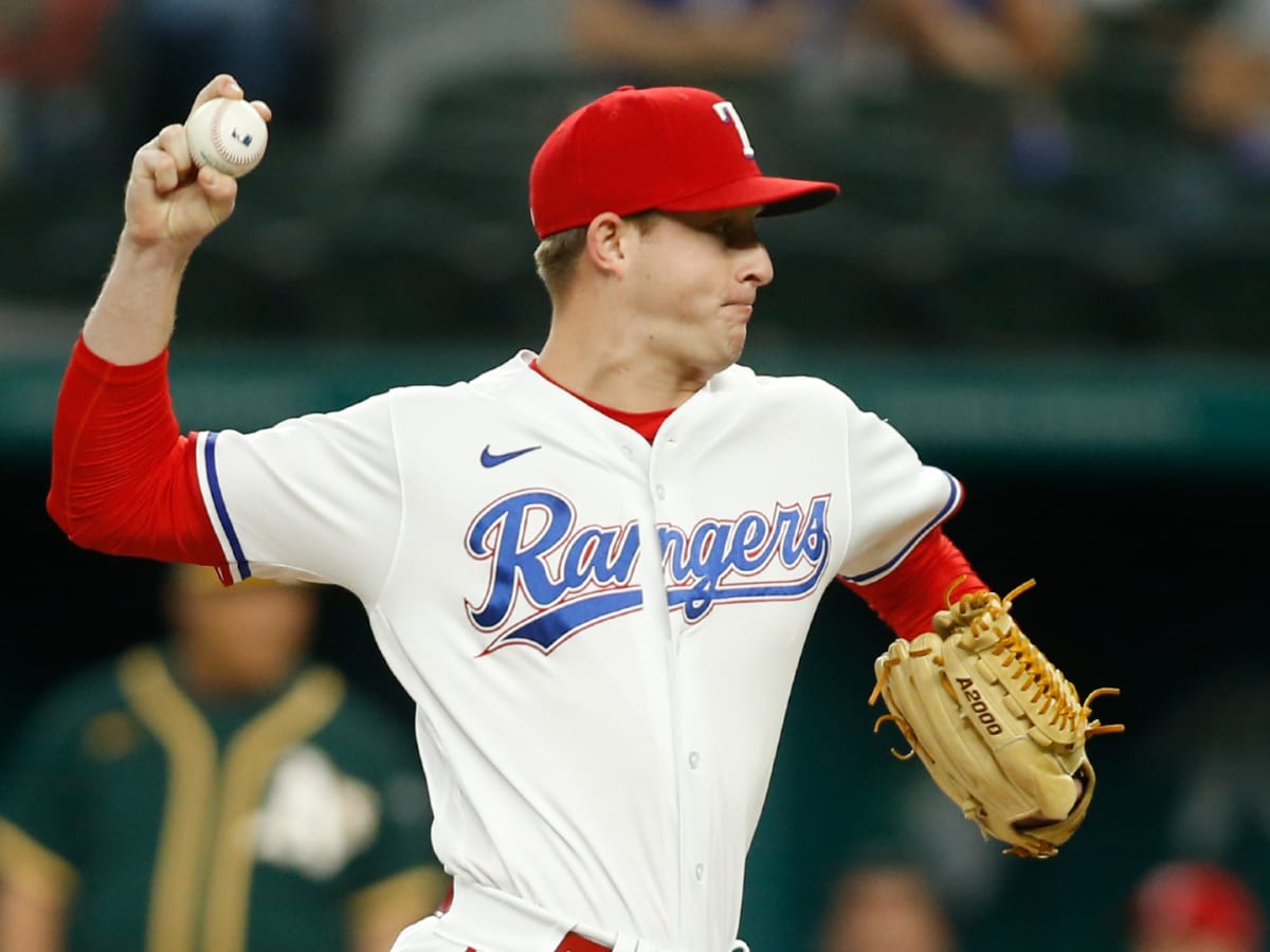 Rangers activate José Leclerc from IL, option Joe Barlow to Round Rock