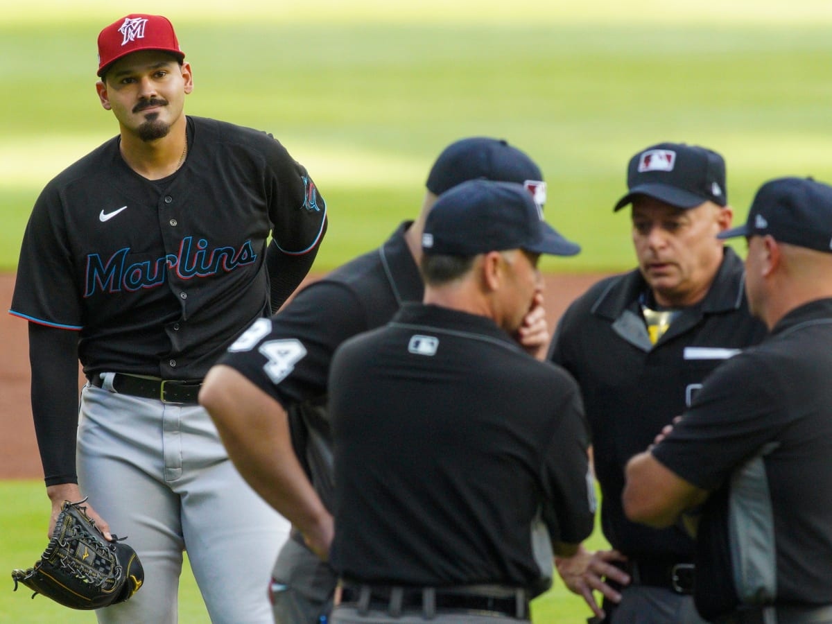 Marlins hit Acuna with 1st pitch, 3 ejected; Braves win 1-0