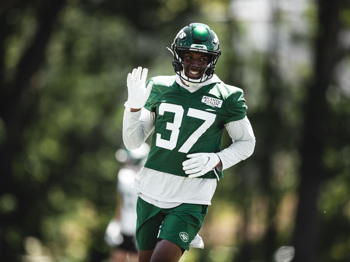 Bryce Hall sees 'hungry' Jets cornerback room in training camp