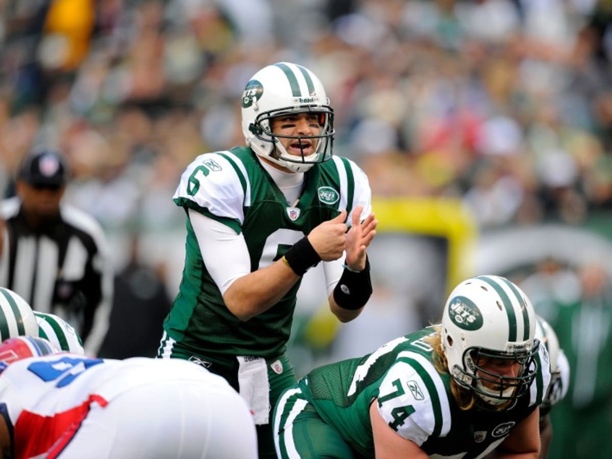 Ex-Jets QB interested in joining Rams  sorry, it's not Mark Sanchez -  Los Angeles Times