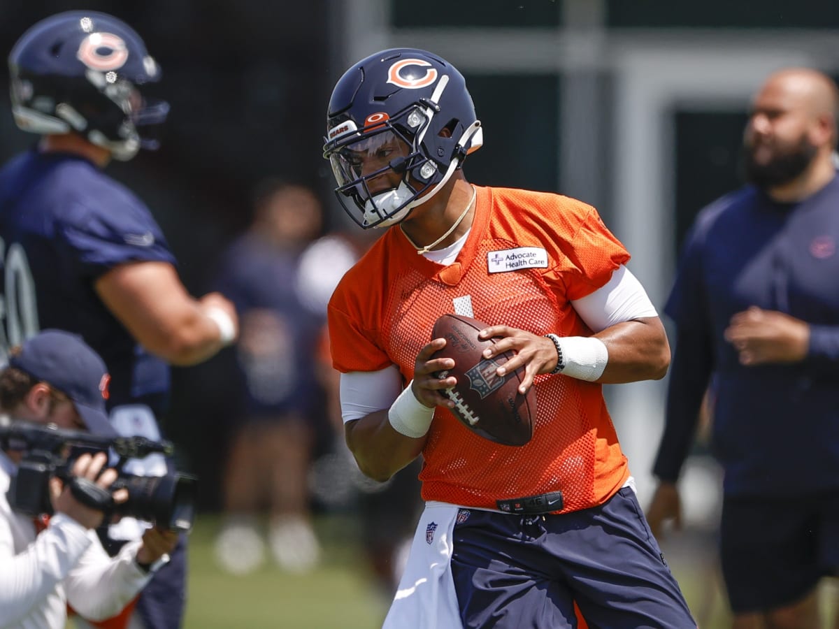 Justin Fields Bears Jersey for Babies, Youth, Women, or Men