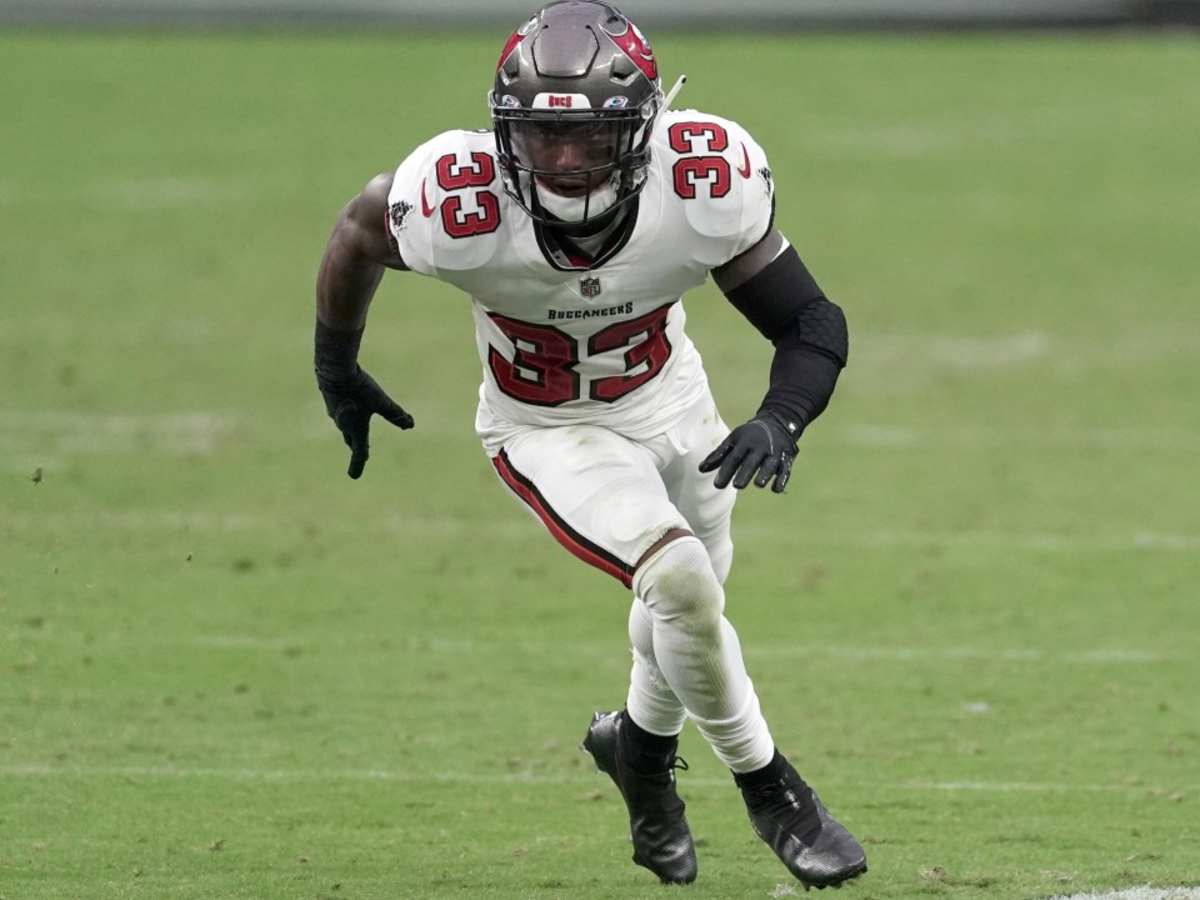 Jordan Whitehead helps Tampa Bay win first NFC South title since 2007