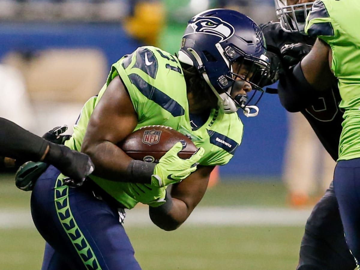 Film Breakdown: Seahawks RB DeeJay Dallas Received 'Wake Up Call' in Loss  to Cardinals - Sports Illustrated Seattle Seahawks News, Analysis and More