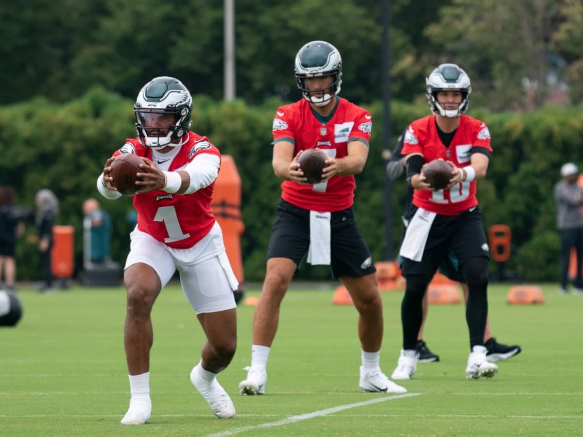 Eagles sign Joe Flacco to back up Jalen Hurts