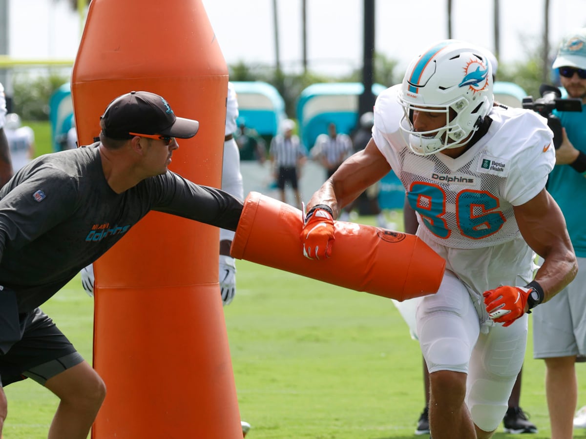 Brian Flores announces 2020 Miami Dolphins captains