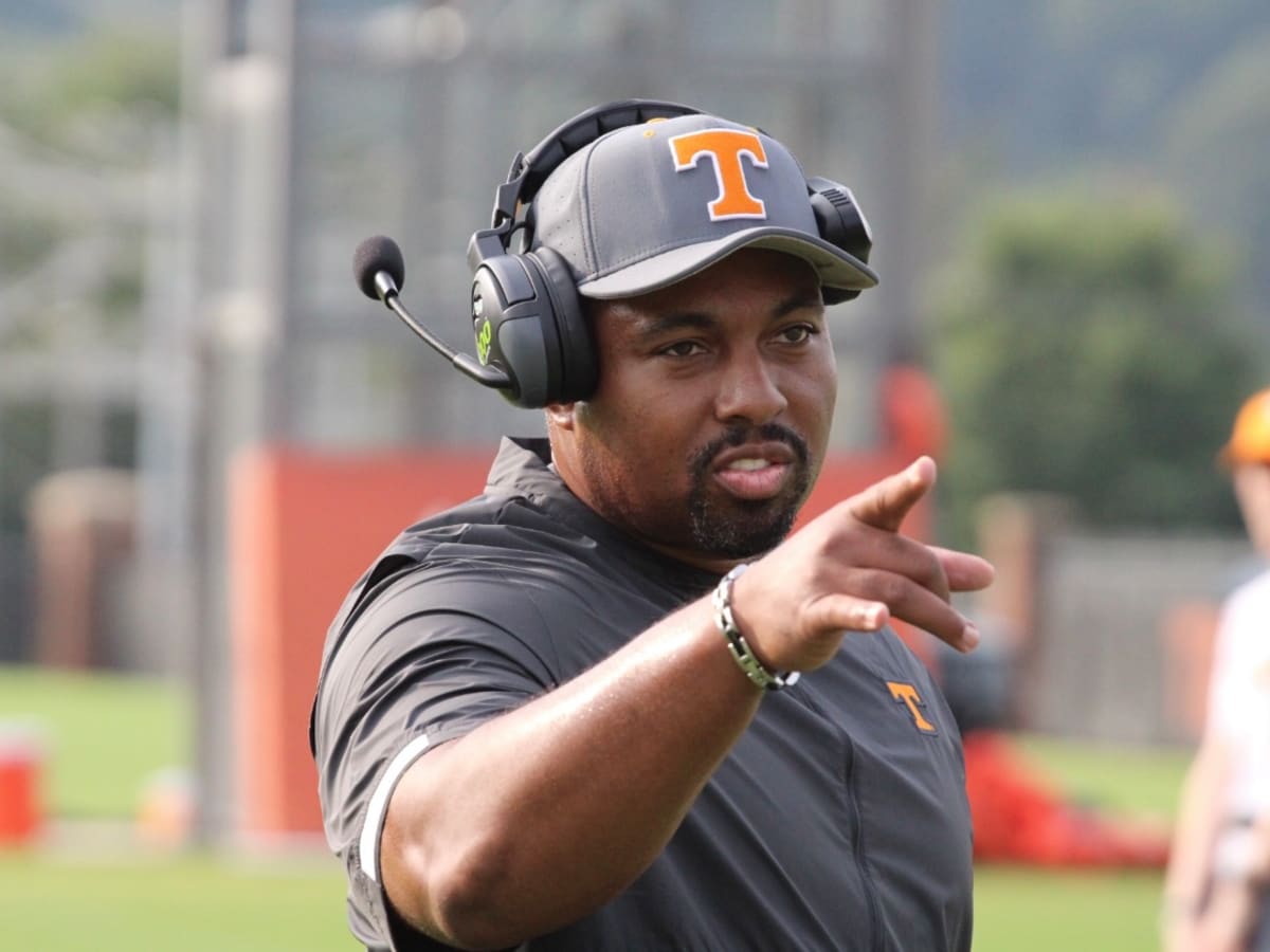 Jerry Mack Emerges as Candidate For NFL Assistant Job, May Leave Tennessee  Football - Sports Illustrated Tennessee Volunteers News, Analysis and More